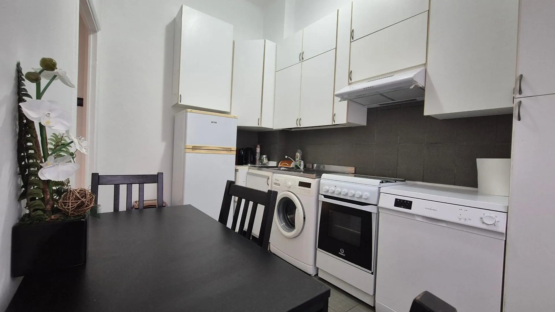 Osy Apartment La Spezia 0*,  Italy